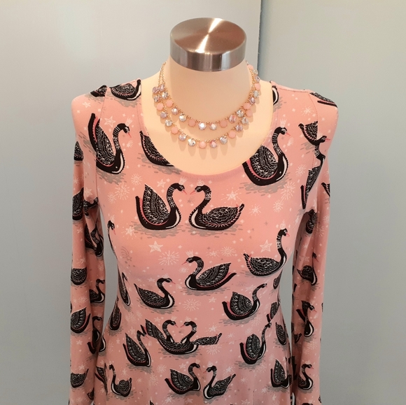 Dress - Picture 7 of 12